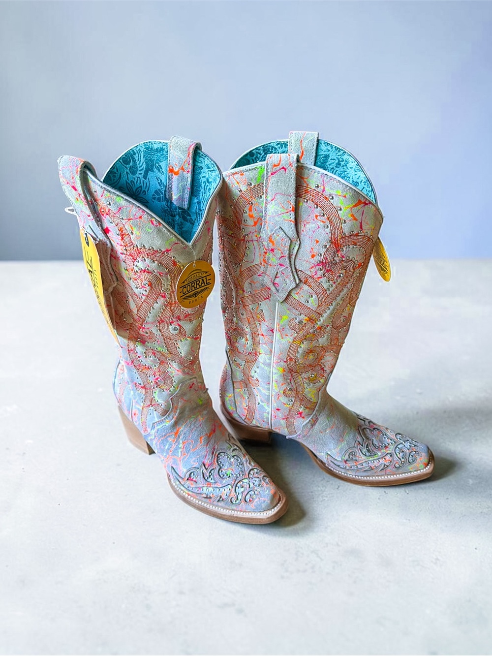 Corral Women’s Multicolored Embroidered Blacklight Responsive Festival Boot NEW!